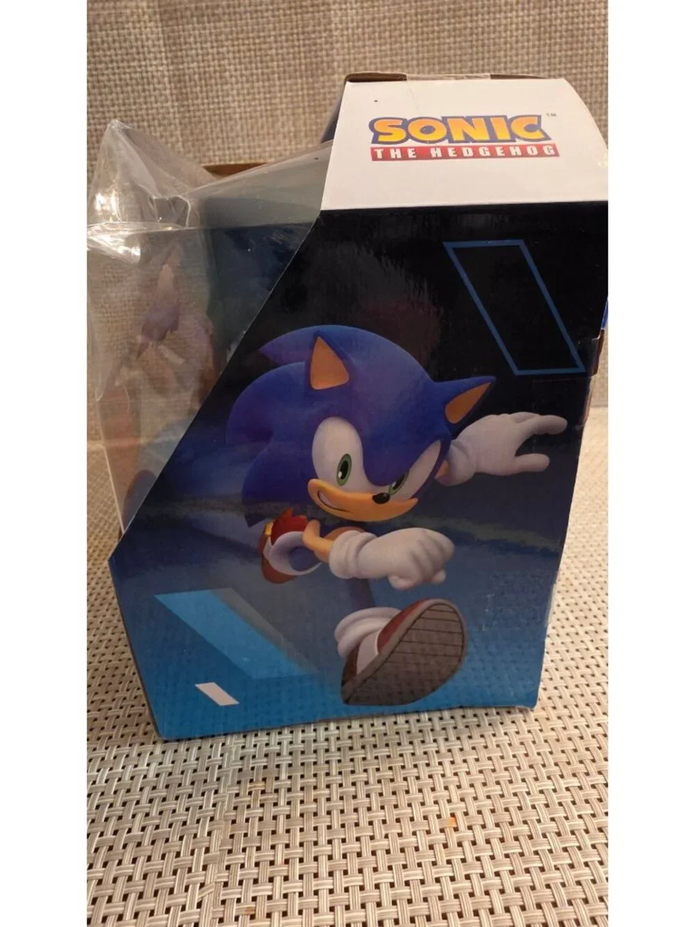 SONIC THE HEDGEHOG RADIO CONTROLLED CAR TURBO BOOST TEAM SONIC RACING RC 2.4 GHZ